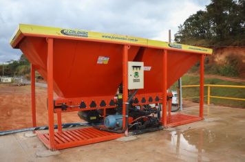 PREFEITURA DE ANDRADAS ENTREGA USINA MUNICIPAL DE ASFALTO À POPULAÇÃO