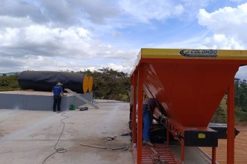 USINA MUNICIPAL DE ASFALTO É INAUGURADA NESTA SEGUNDA-FEIRA, 27 DE MAIO