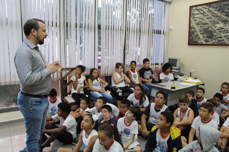 Escolas municipais visitam a Galeria dos Prefeitos