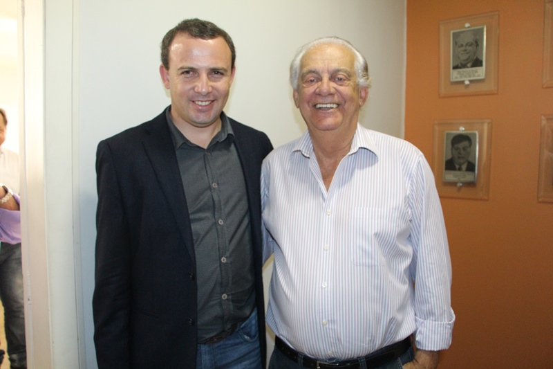 Prefeito de Andradas participa de reunião da AMIG