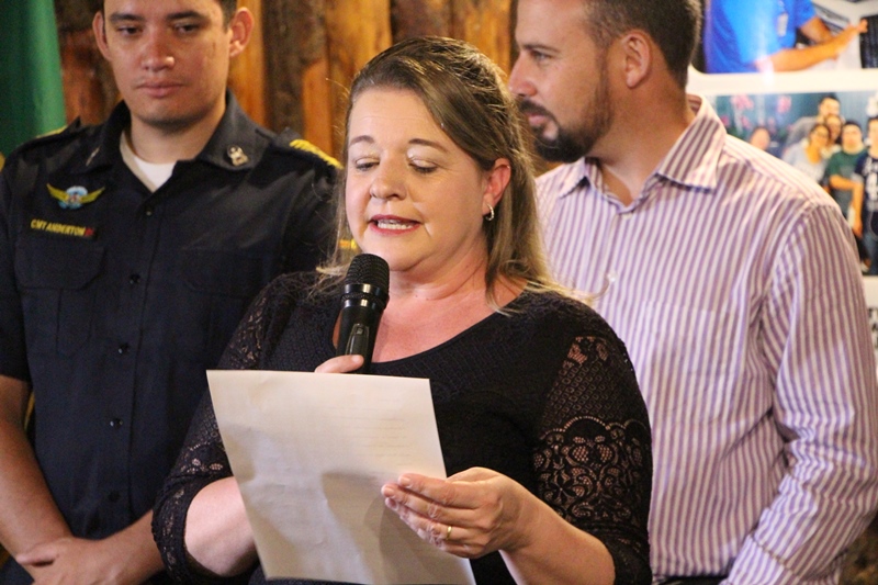 Medalhas e muita emoção em noite de comemoração